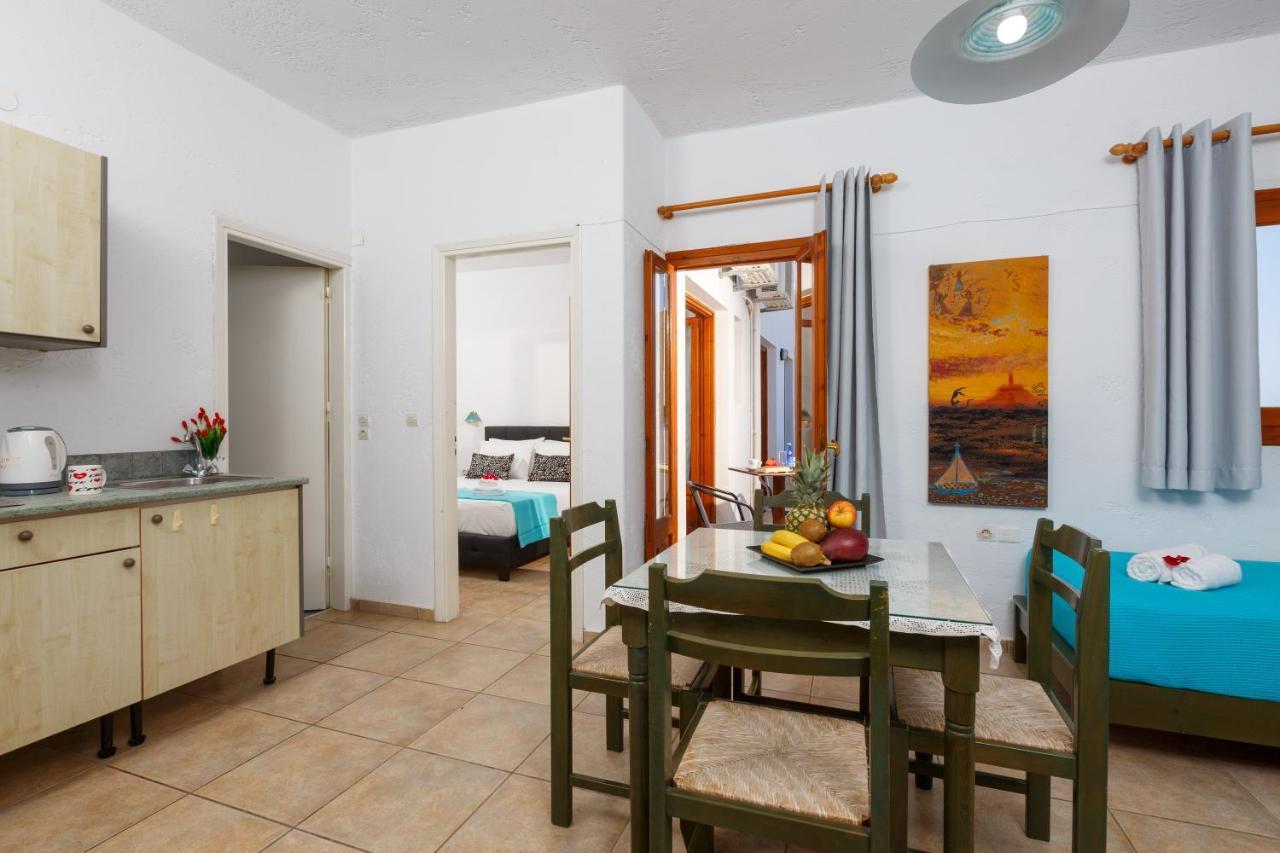 Romantica Hotel Apartments Khersónisos Eksteriør bilde
