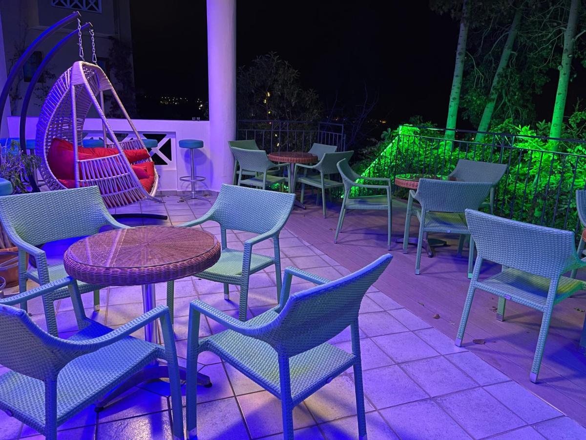 Romantica Hotel Apartments Khersónisos Eksteriør bilde